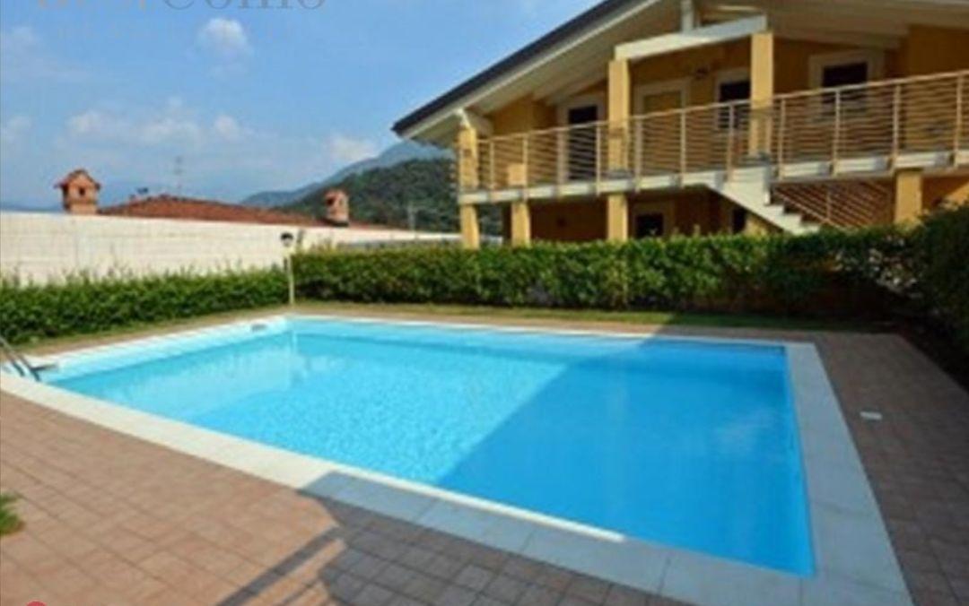莱诺Attico With Swimming Pool公寓 外观 照片